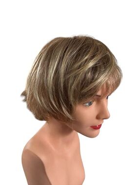 Toni Brattin Fascination Bob Length Wig Razor Cut Red Blonde Highlights Reg